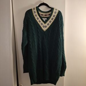 Weather Vane Vintage Women's Green Cable Knit Sweater -  Embroidered V-Neckline